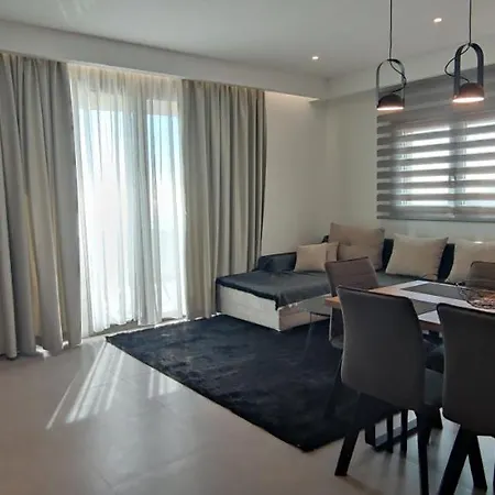 Aparthotel Thea Makrýgialos