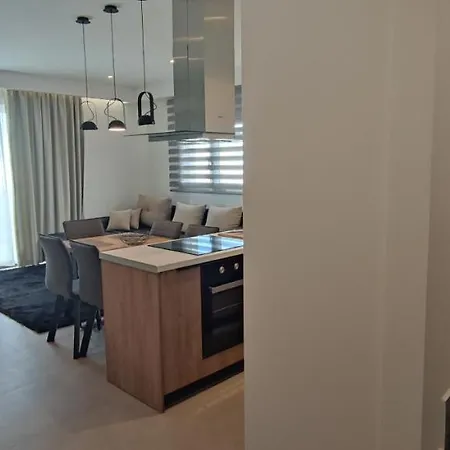 Aparthotel Thea Makry Gialos (Crete)
